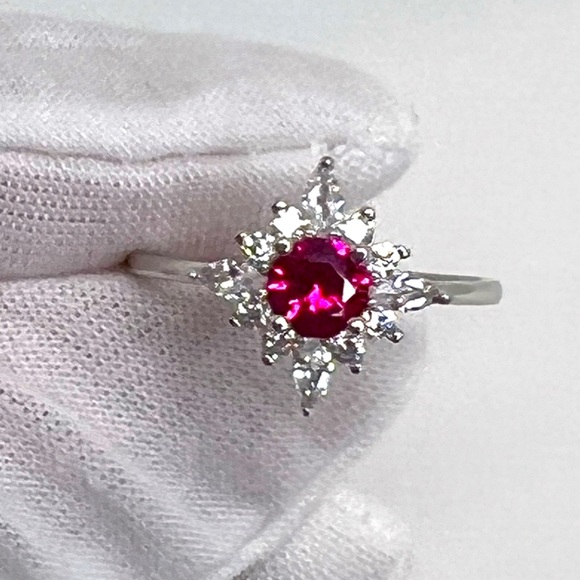 Sale $18 Firm! .925 Sterling Silver Starburst Simulated Ruby Cz Ring - Picture 10 of 15